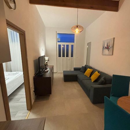 Apartment Kairos Trogir Eksteriør billede
