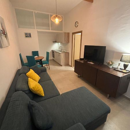Apartment Kairos Trogir Eksteriør billede